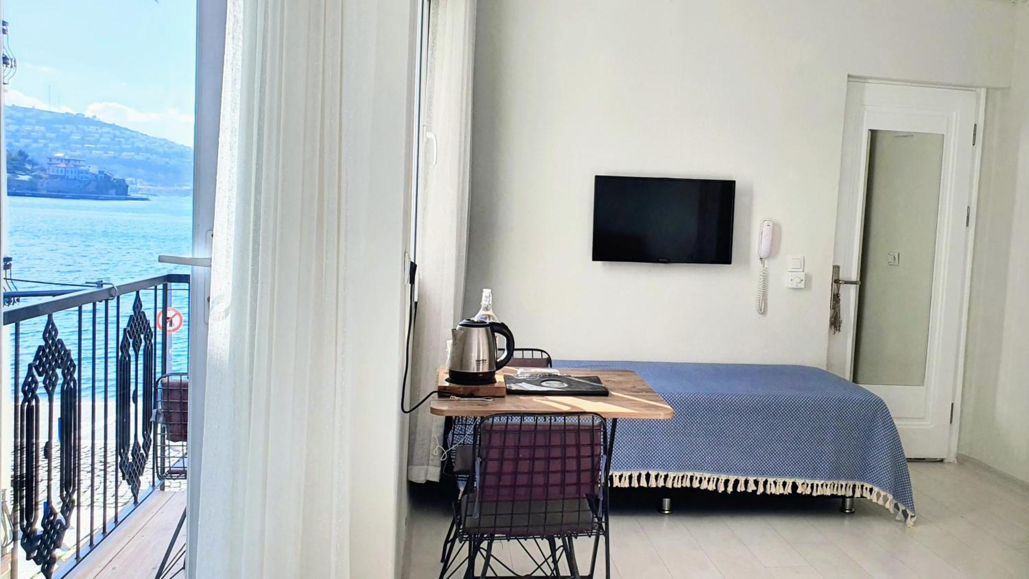 มิดิลลี โคนาค Hotel โฟชา ห้อง รูปภาพ